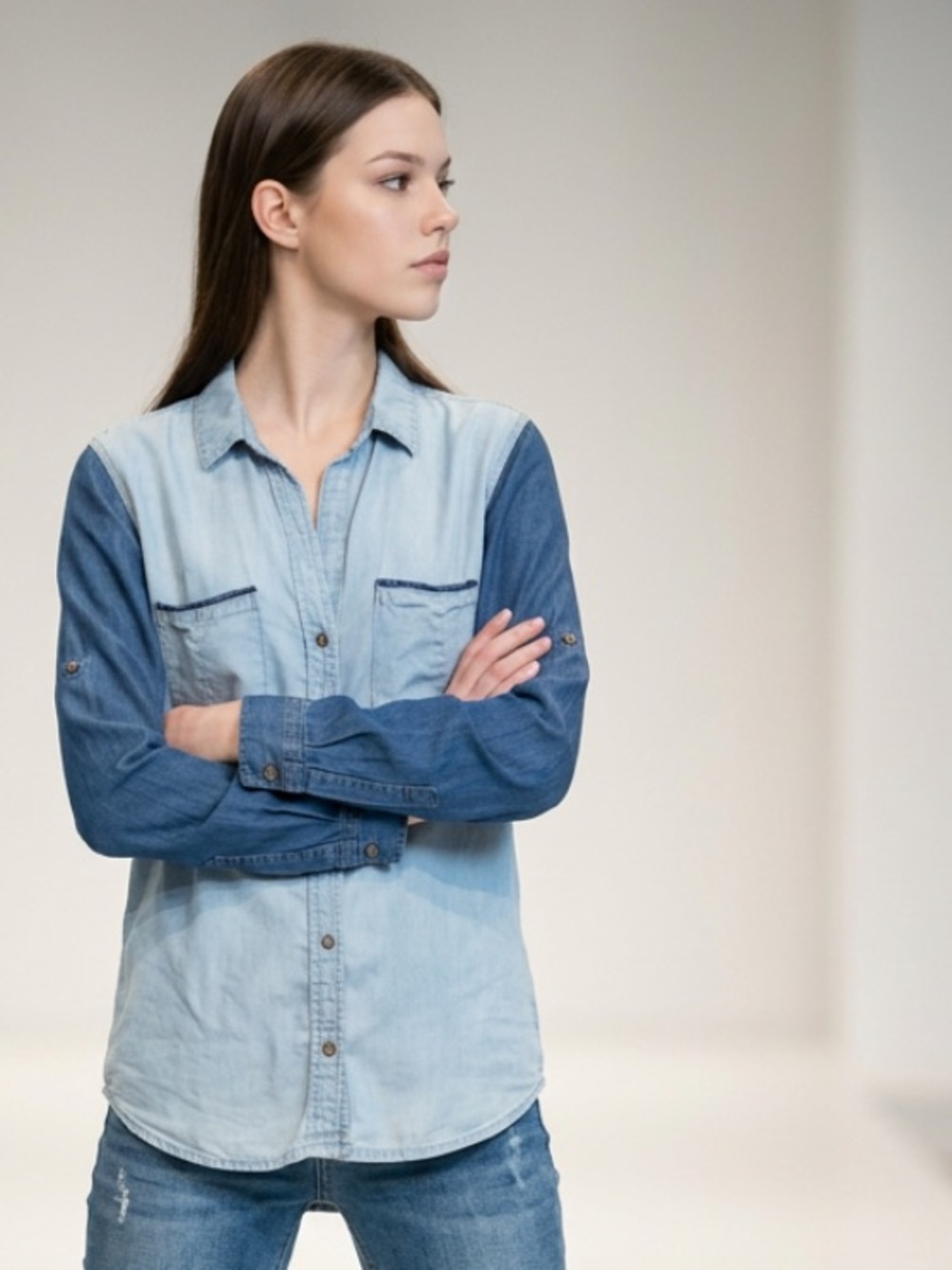 CLOTH + STONE Shirt Top Chambray Blue Two Tone Anthropologie Button Down Boho